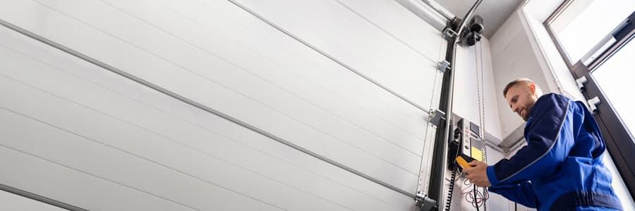 Quieres motorizar tu puerta de garaje en Santiago